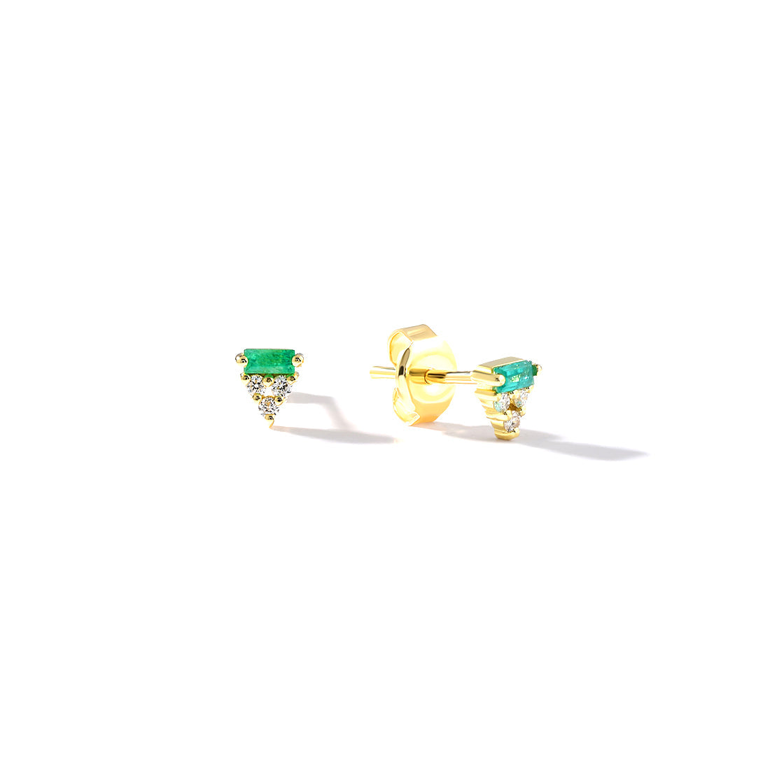 18K YELLOW GOLD DIAMOND EMERALD EARRINGS, MD0228E